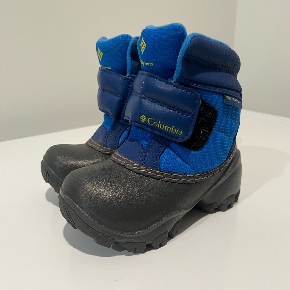 Columbia Kids Blue and Black Boots